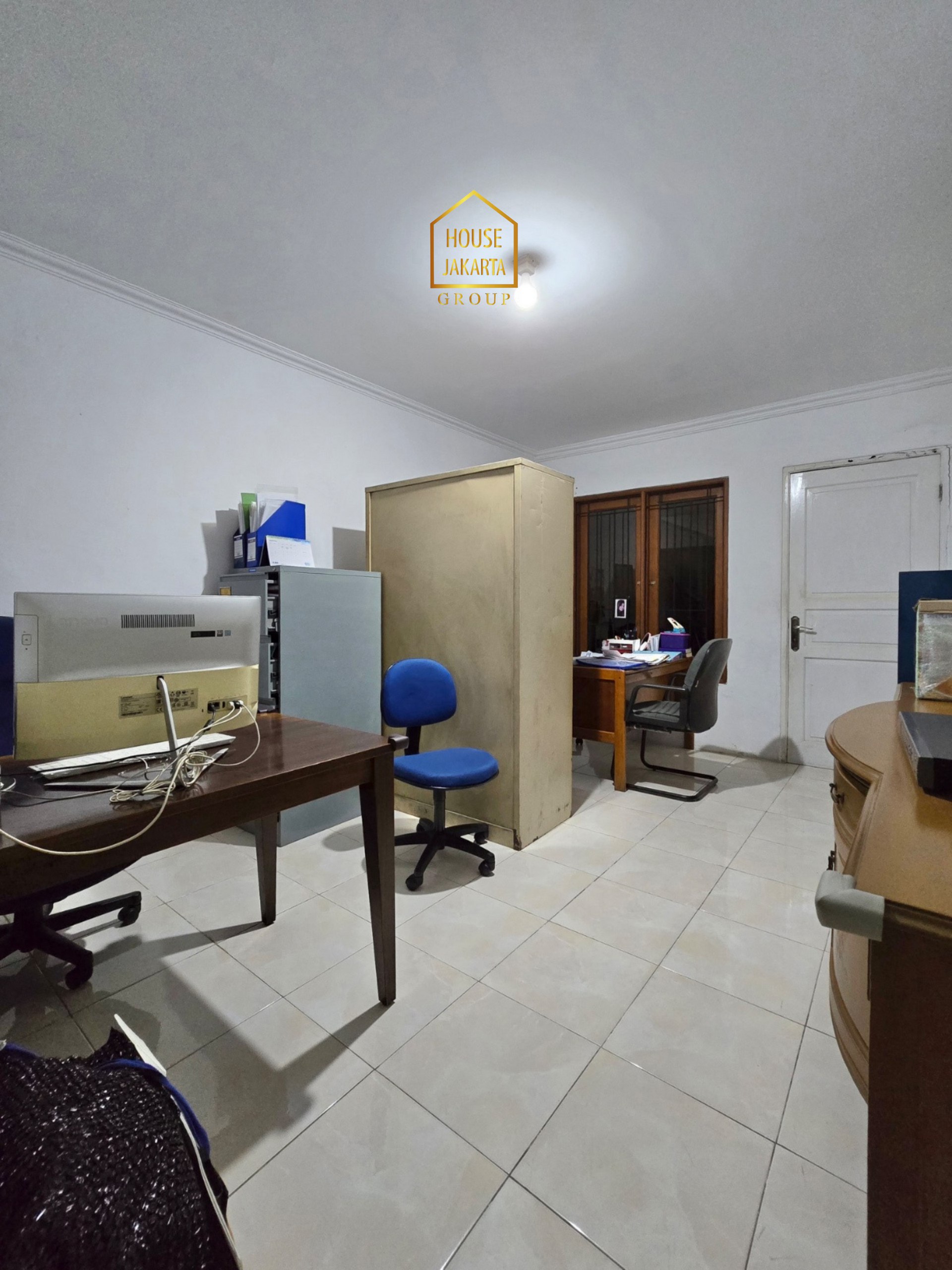 HS2079  FOR SALE : CILANDAK BARAT. RUMAH 2 LANTAI PLUS PAVILIUN SIAP  HUNI, DALAM KOMPLEK, DEKAT SIMATUPANG.