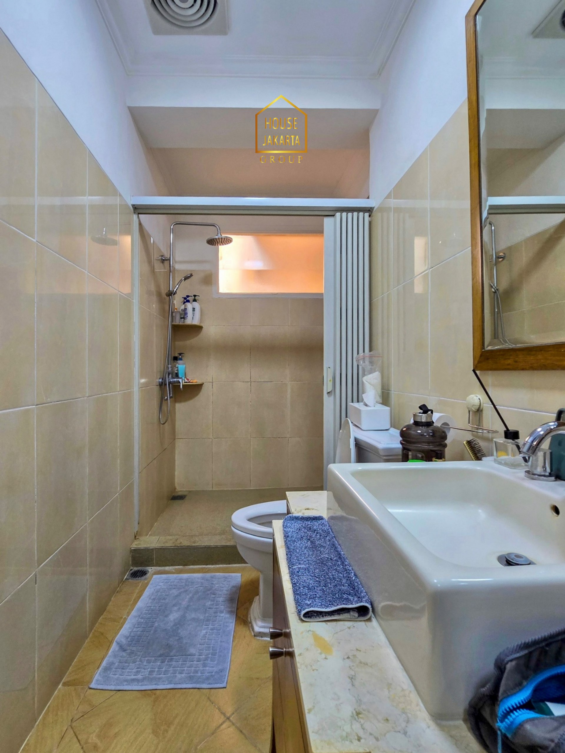 HS2079  FOR SALE : CILANDAK BARAT. RUMAH 2 LANTAI PLUS PAVILIUN SIAP  HUNI, DALAM KOMPLEK, DEKAT SIMATUPANG.