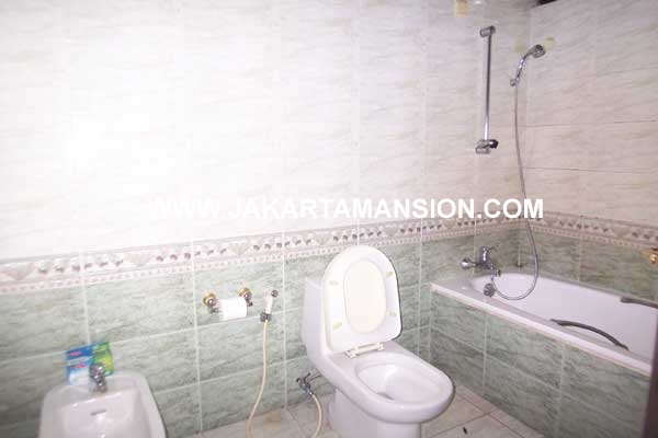 HR221 House in Pondok Indah for Rent