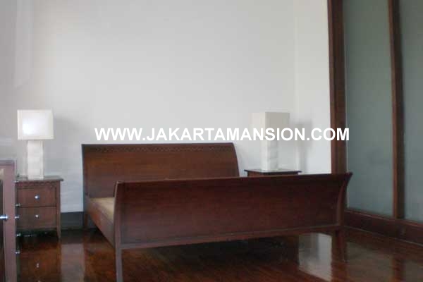 HR228 House at Senopati for rent