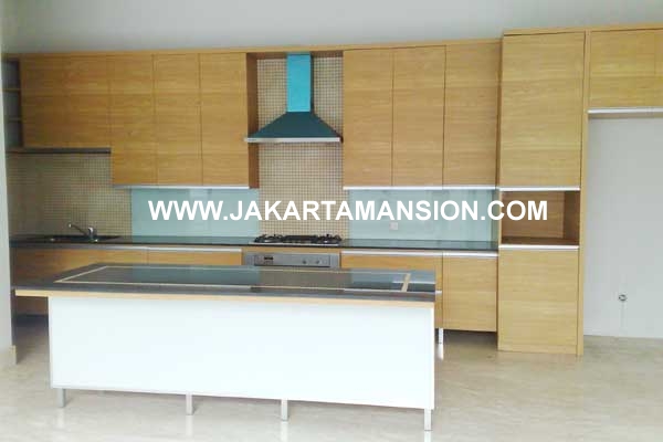 HR257 House Kebayoran Baru Senopati for Rent