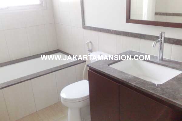 HR257 House Kebayoran Baru Senopati for Rent