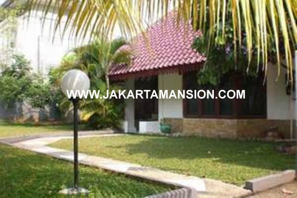 HR288 House at SENOPATI FOR RENT