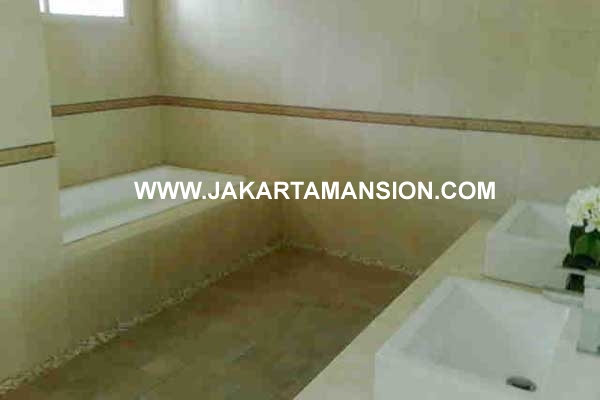 HR289 House in Senopati Kebayoran Baru Jakarta for Rent