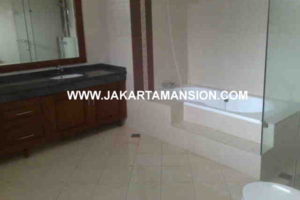 HR290 House at Dukuh Patra Kuningan For Rent