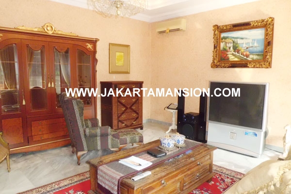 HS324 Rumah Patra Kuningan Jakarta dijual