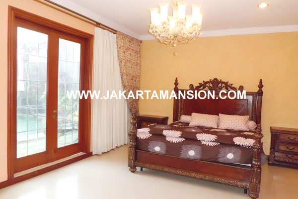 HS324 Rumah Patra Kuningan Jakarta dijual