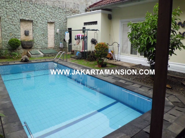 HR341 House Brawijaya For Rent