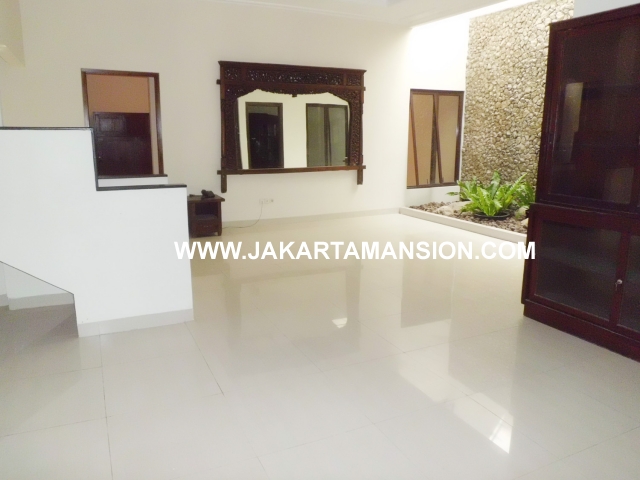 HR349 House for rent at cilandak