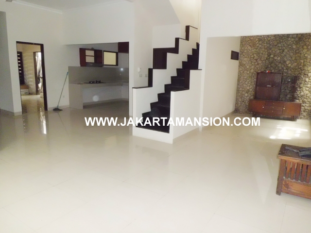 HR349 House for rent at cilandak