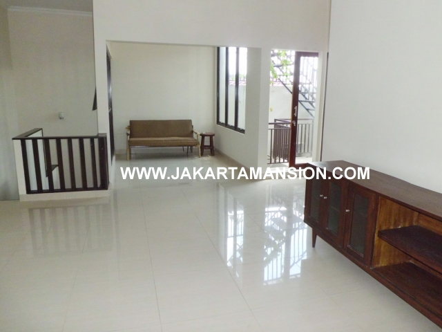 HR349 House for rent at cilandak