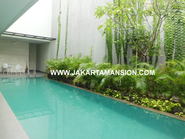 HR350 House For Rent at Senopati