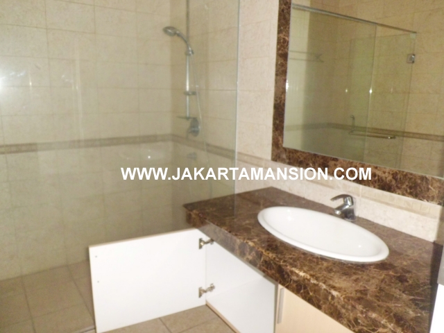 HR350 House For Rent at Senopati