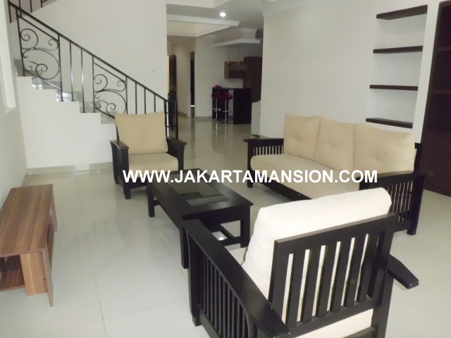 HR351 House For Rent at kemang