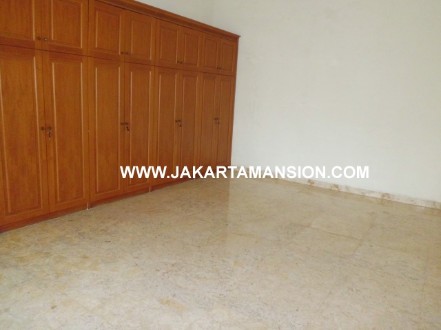 HS352 House for sale at kemang