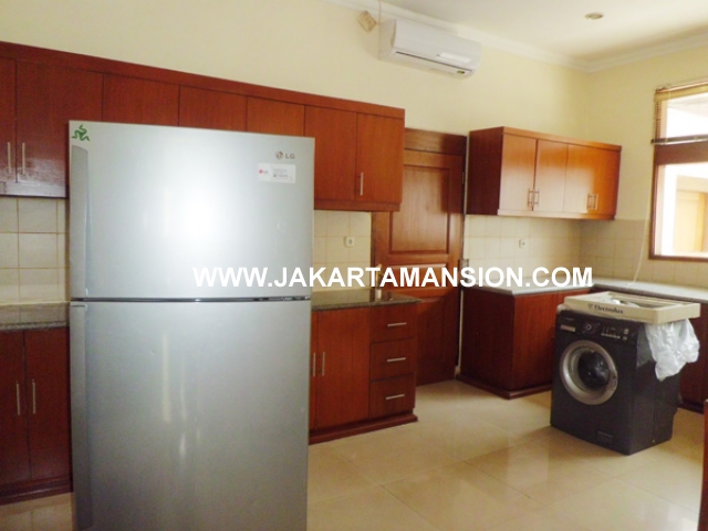 HR354 House for rent at taman patra kuningan