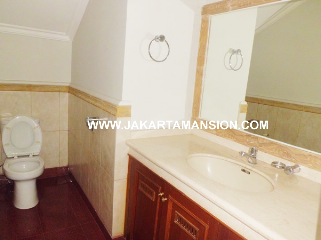 HR357 House for rent at Pondok Indah