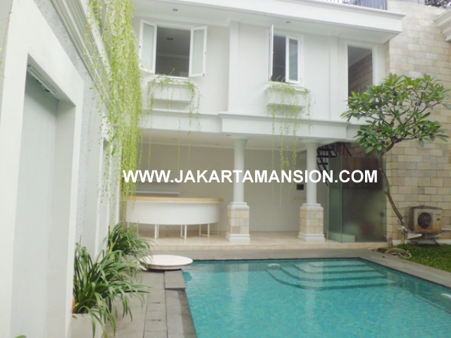 HR357 House for rent at Pondok Indah