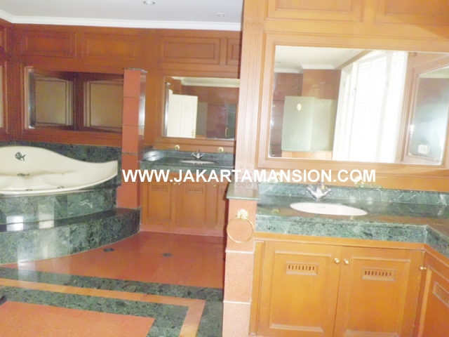 HR357 House for rent at Pondok Indah