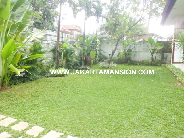HR358 House for rent at kemang 