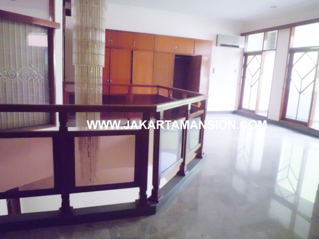 HR361 House for rent at Pondok Indah