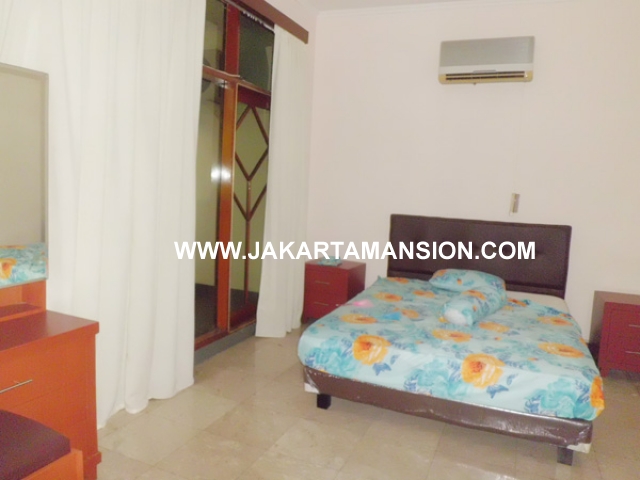 HR361 House for rent at Pondok Indah