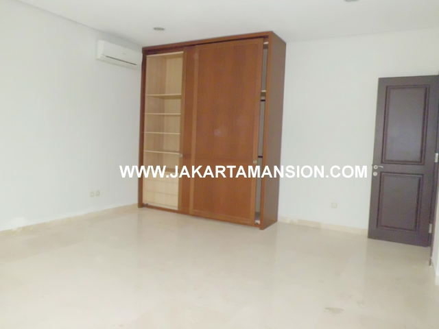 HR362 House for rent at Pondok Indah