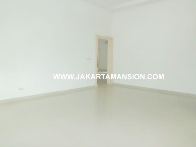 363 House for rent at taman patra kuningan