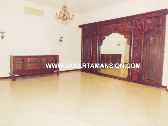 HR364 House for rent at kemang 