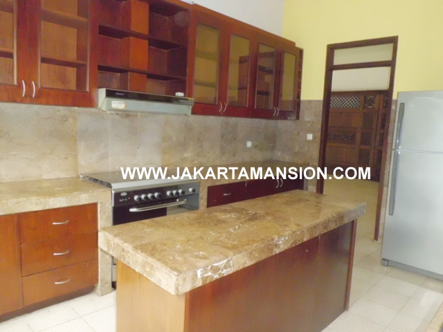 HR364 House for rent at kemang 