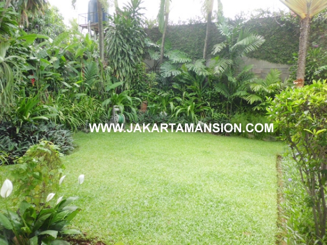 HR364 House for rent at kemang 