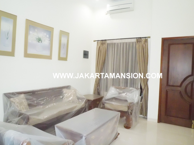 HR366 House for rent at senopati
