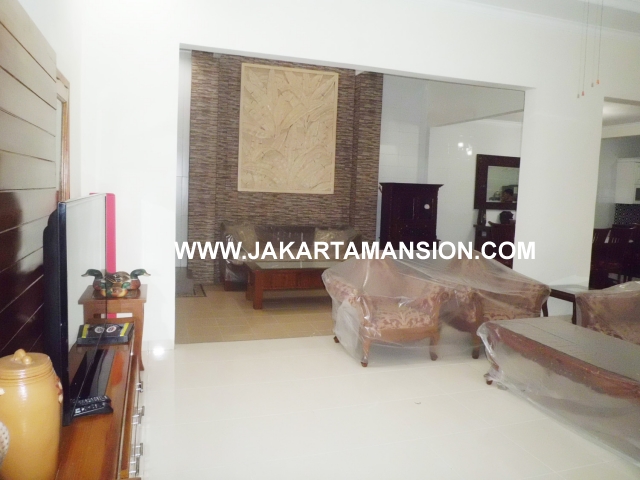 HR366 House for rent at senopati