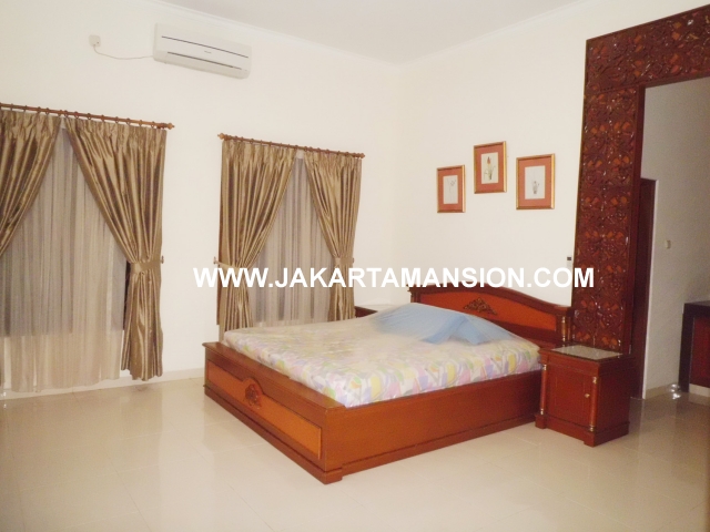 HR366 House for rent at senopati