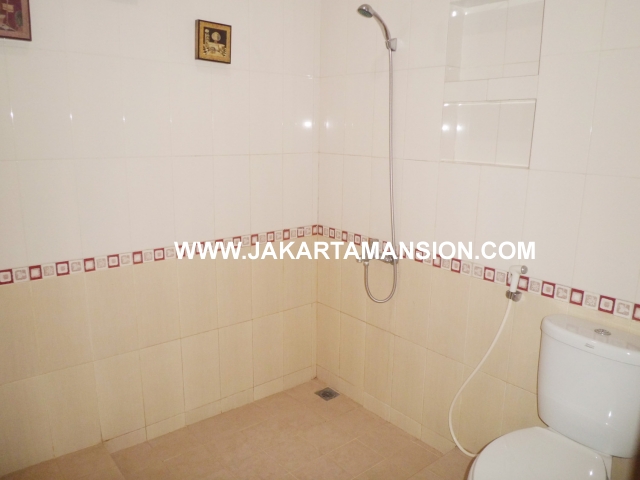 HR366 House for rent at senopati