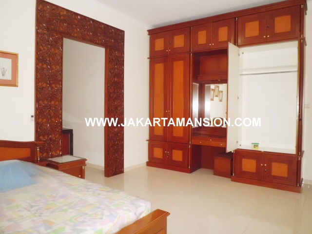 HR366 House for rent at senopati