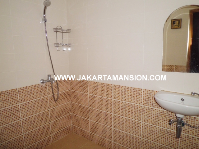 HR366 House for rent at senopati