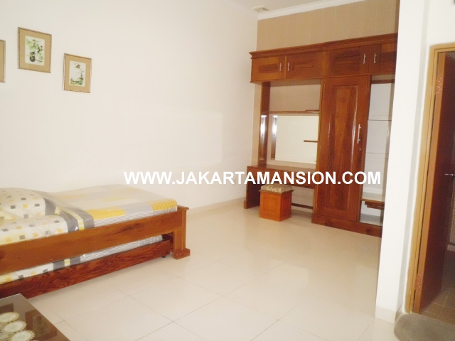HR366 House for rent at senopati