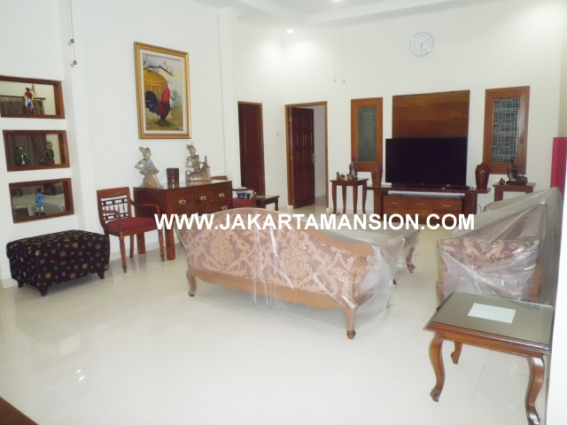 HR366 House for rent at senopati