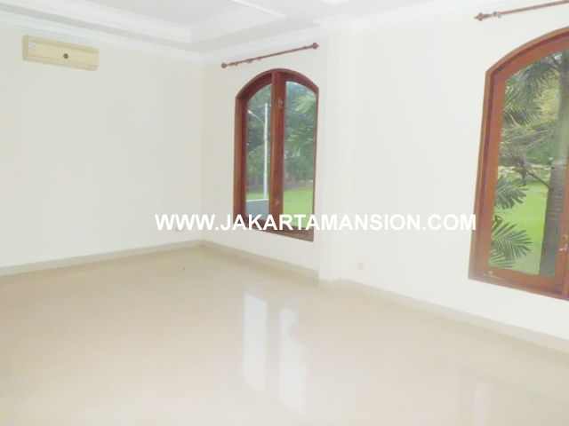 HR369 House for rent at patra kuningan