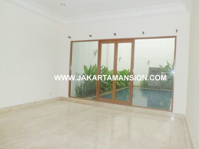HR372 House for rent at Pondok Indah