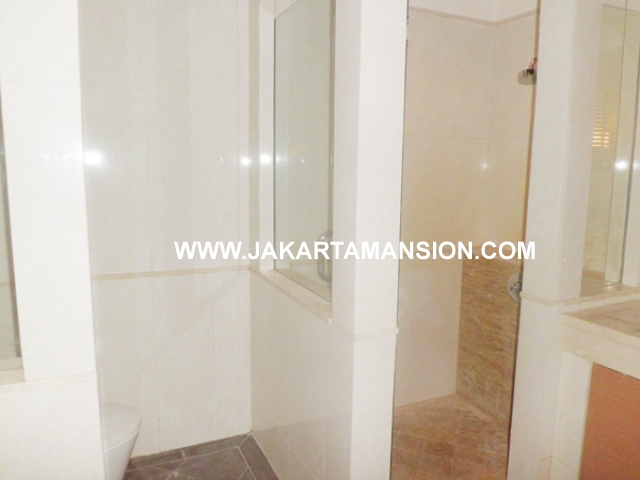 HR372 House for rent at Pondok Indah