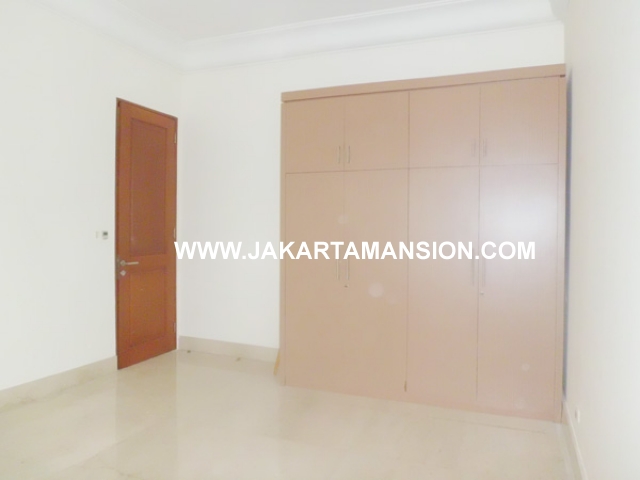 HR372 House for rent at Pondok Indah