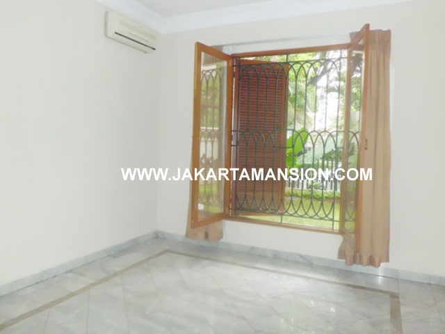 HR374 House for rent at senopati