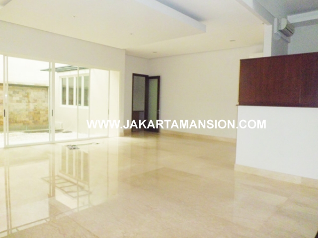 HR375 House for rent at senopati