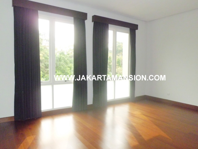 HR375 House for rent at senopati