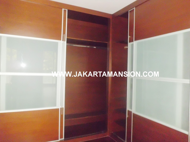 HR375 House for rent at senopati