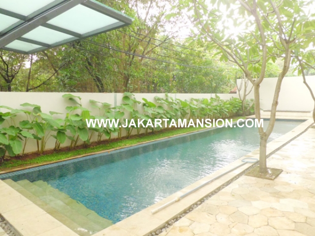 HR375 House for rent at senopati