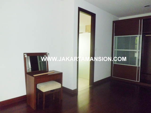 HR375 House for rent at senopati