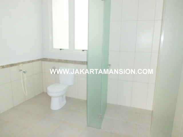 HR375 House for rent at senopati